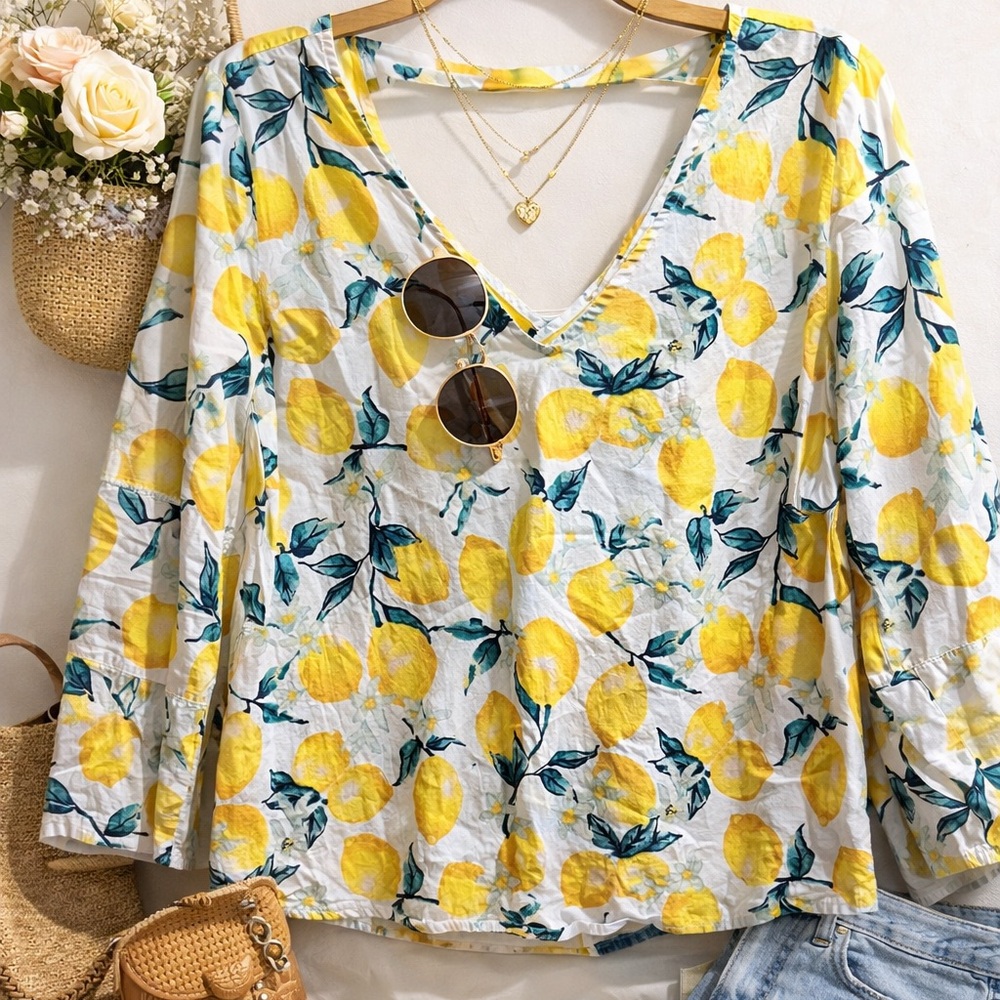 Eyeshadow Lemon Print V-Neck Tunic - Yellow & White